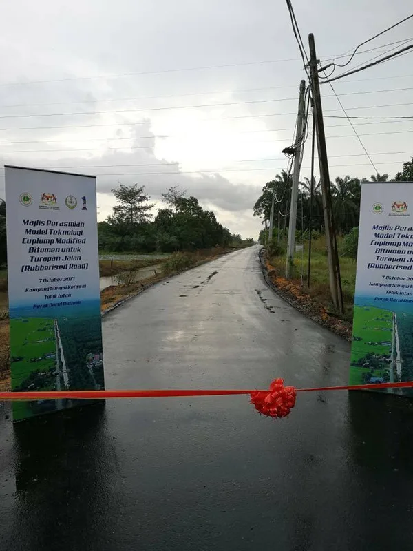 Jalan Raya Getah Di Teluk Intan Adalah Yang Pertama Di Malaysia