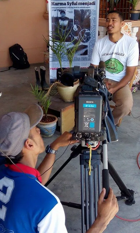 Usahawan Pokok Kurma Di Chemor