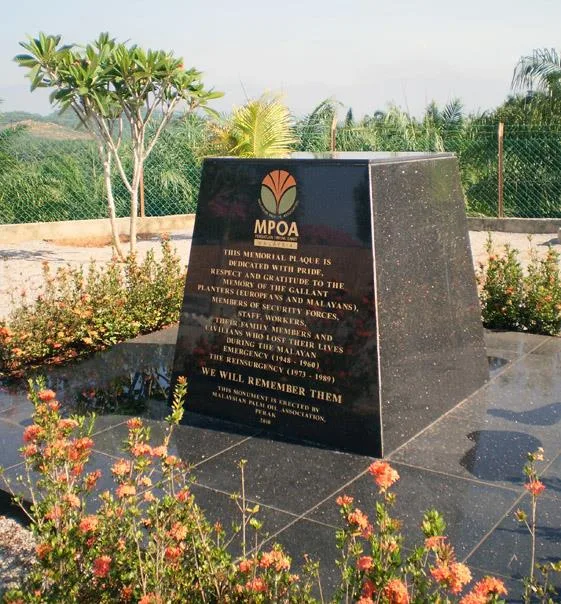 Kisah Hitam Disebalik Monumen Puncak Bukit Sungai Siput