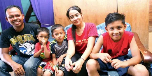 Budak Dari Taiping Juara Dunia Tinju Muay Thai 2016