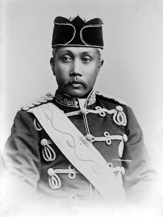 Sultan Deli Ke 11 Adalah Cucu Sultan Perak Ke 26