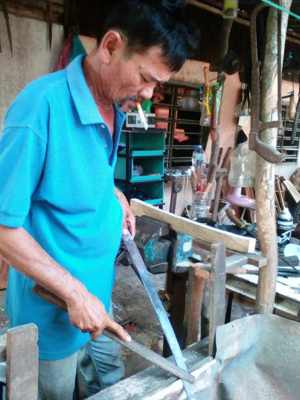 There Are Still Individuals Who Produce Machetes and Keris Traditionally in Bagan Serai