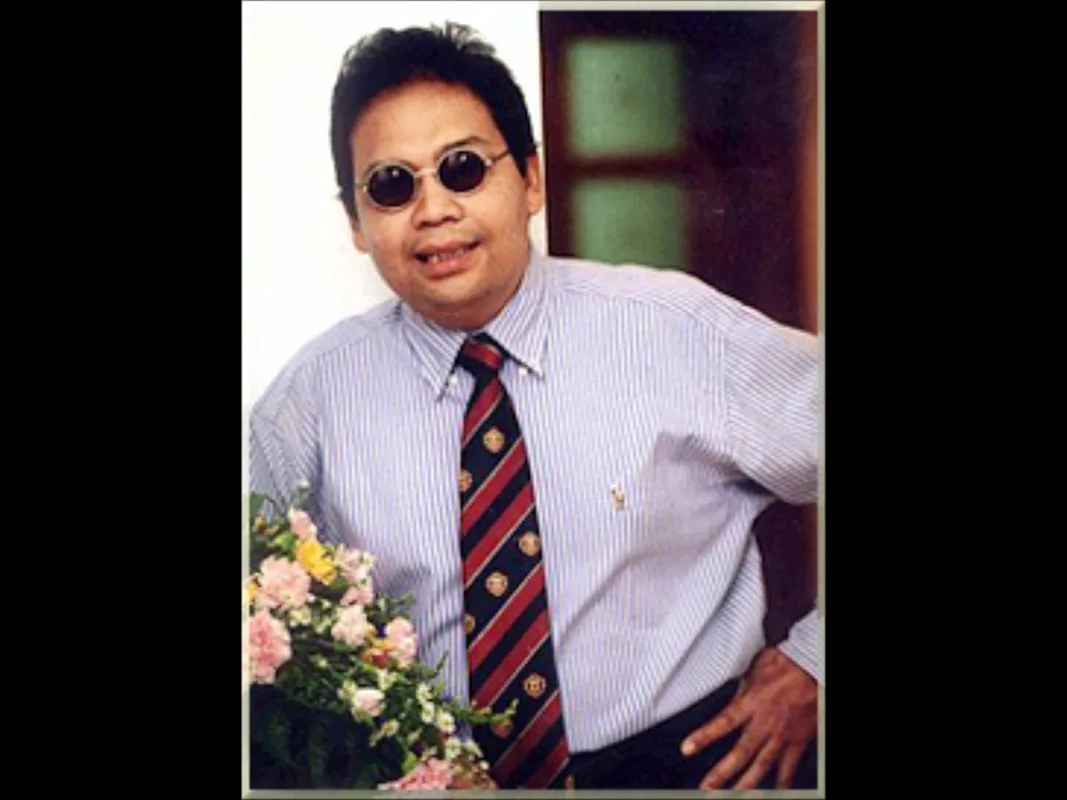 M Shariff Dari Bagan Serai Pernah Diiktiraf Oleh Pembuat Gitar Dunia