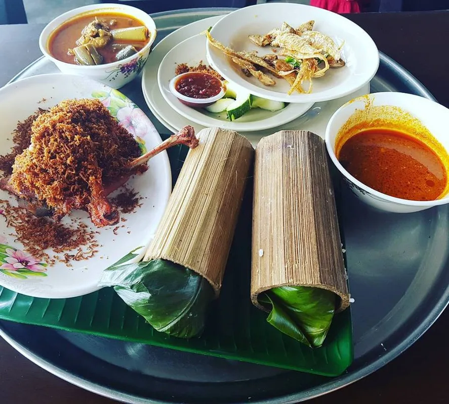 nasi bamboo sungkai