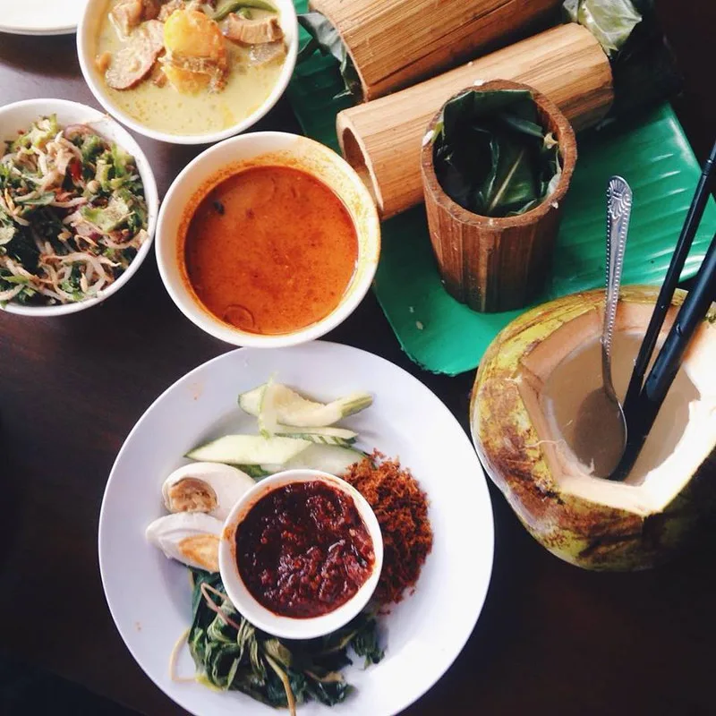 nasi bamboo sungkai