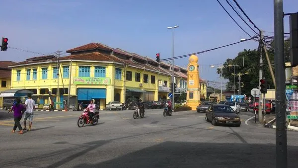 permandangan pekan parit