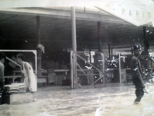 pasar pekan parit 1967 banjir