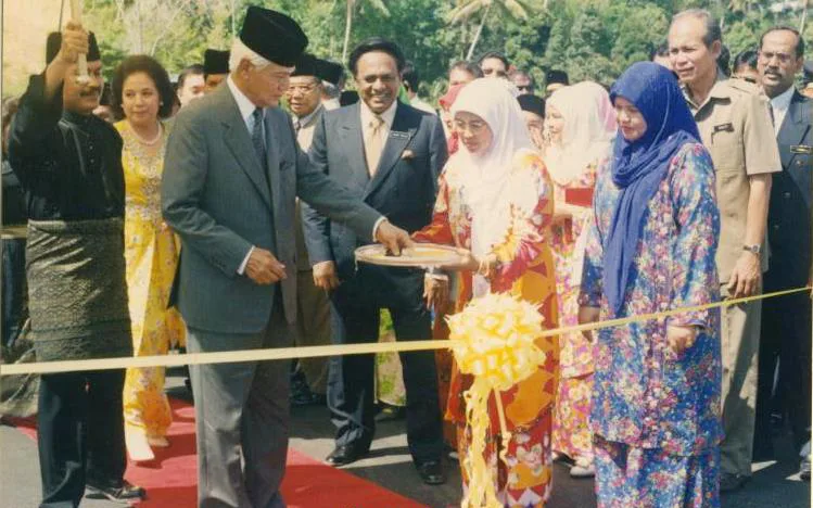 perasmian jambatan nordin baru