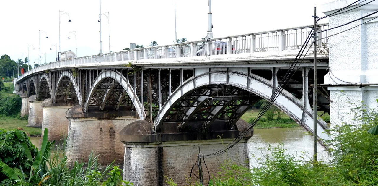 Sultan Iskandar Bridge