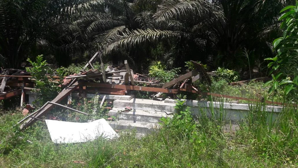 The Current Neglected State of Dato Sagor's Tomb