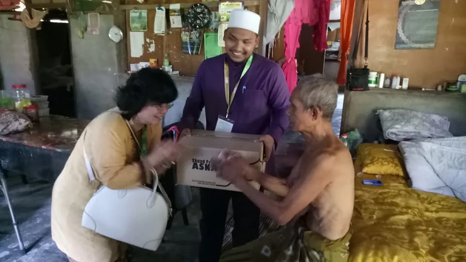 Wealthy Chinese Tycoon in Perak Enjoys Participating in Zakat Programs