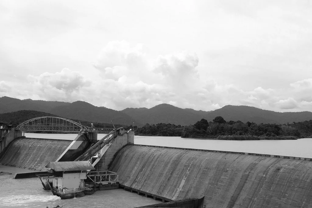 Chenderoh Dam