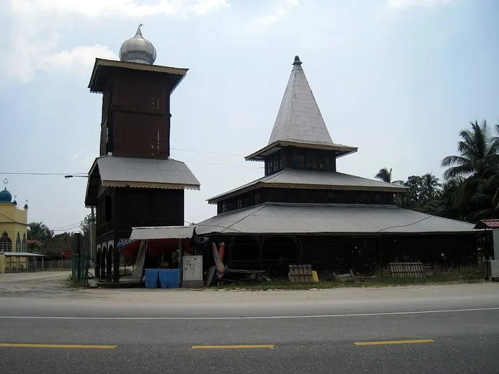 masjid tinggi