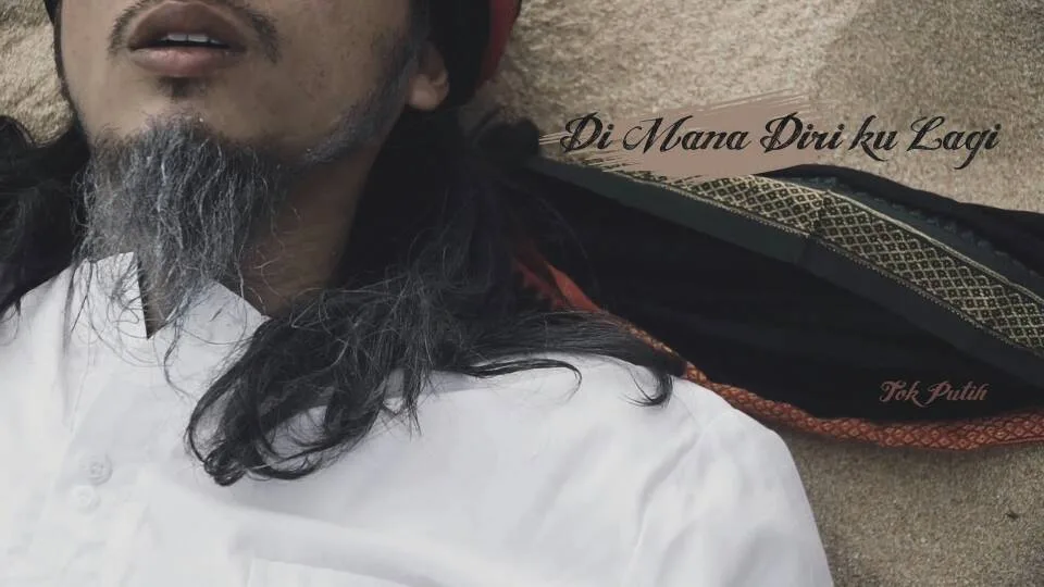 The Tale of the Malay Traditional Attire Singer from Sungai Siput