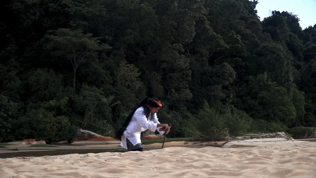 The Tale of the Malay Traditional Attire Singer from Sungai Siput