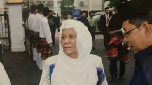 first female student at mckk