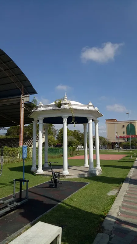 The Increasingly Forgotten Memorial Pavilion in Teluk Intan