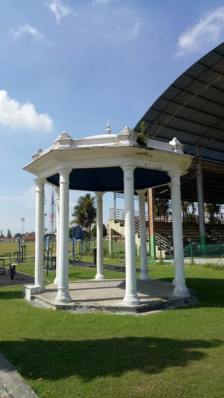 The Increasingly Forgotten Memorial Pavilion in Teluk Intan