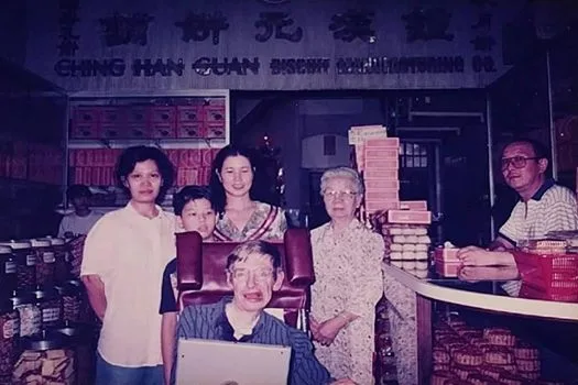 Stephen Hawking Secretly Visited His Nurse in Ipoh