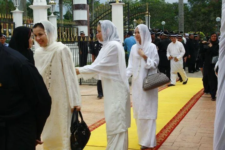 Raja Azureen