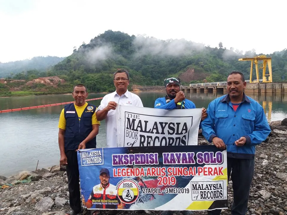 Solo Kayak Against the Current of Sungai Perak 350.92 KM