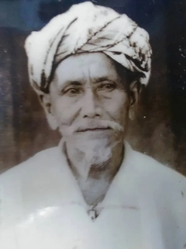 Pawang Jais, an Entrepreneur in Kampung Gajah in the 1890s